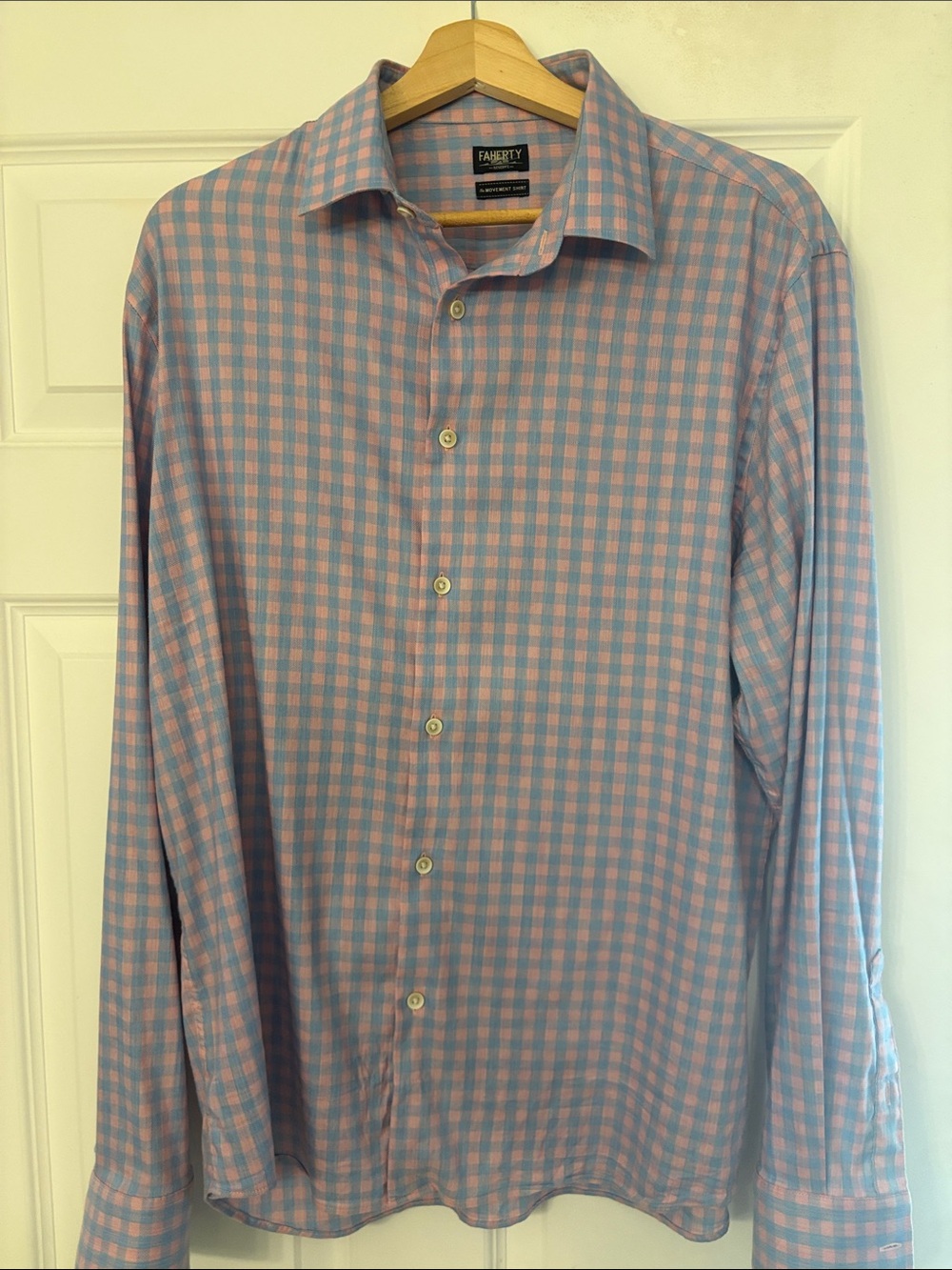 Faherty Blue and Pink Gingham Long-Sleeve Dress Shirt